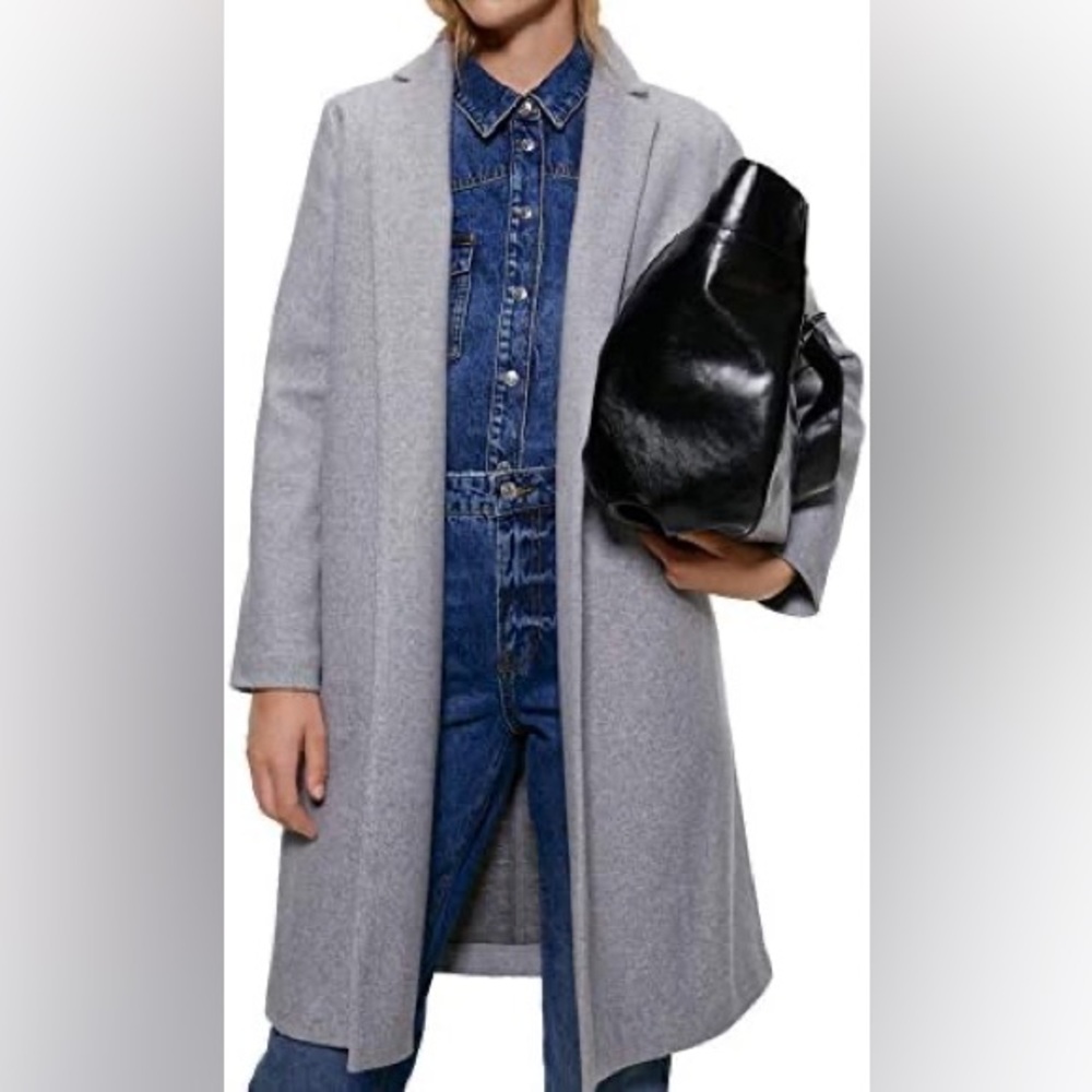 ZARA WOMENS COAT